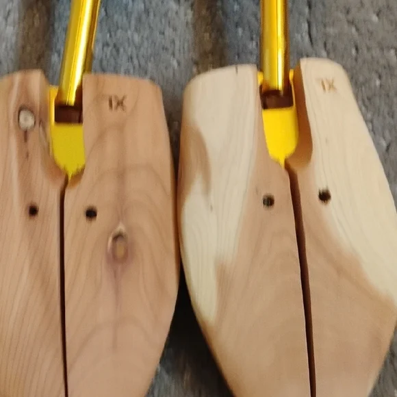 Houndsbay Cedar Wooden Shoe Trees with Gold Rods. Size XL MENS - Picture 5 of 7